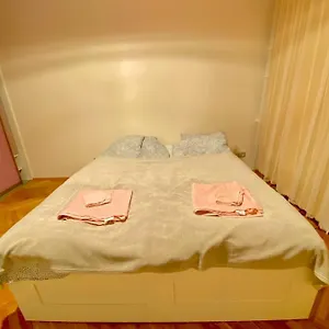 Entire In A Super Location - Cheap Monthly Rate , Краков Польша